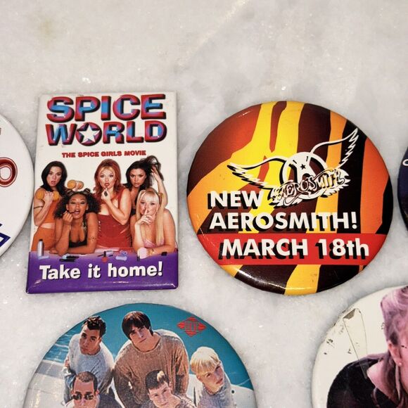 LOT OF 14 VINTAGE WALMART ADVERTISING PINS PIN MUSIC INCLUDING POP and COUNTRY - Picture 4 of 12